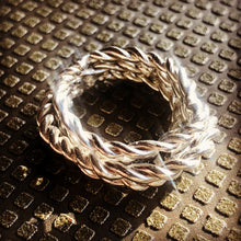 Cargar imagen en el visor de la galería, anillo plata

