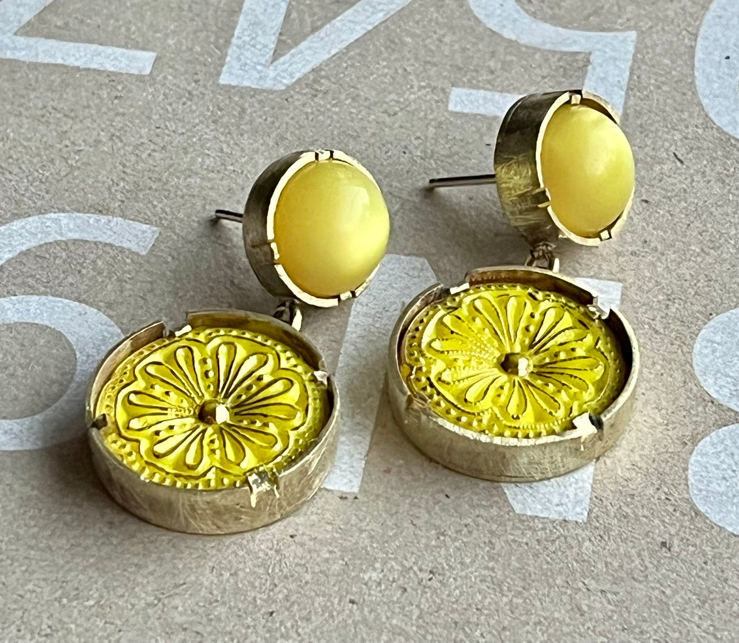 aros bronce y botones