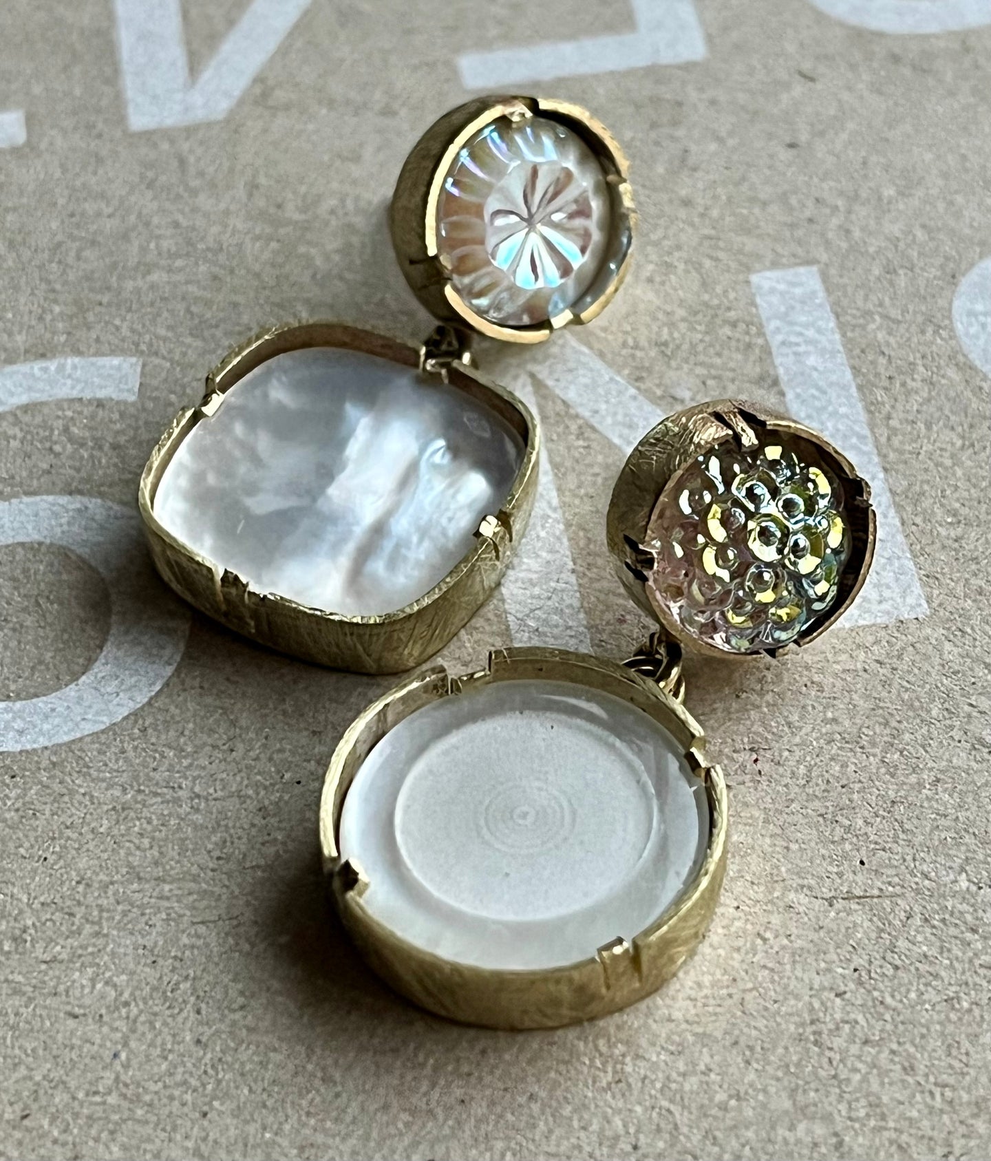 aros bronce y botones