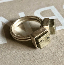 Cargar imagen en el visor de la galería, anillo piritas
