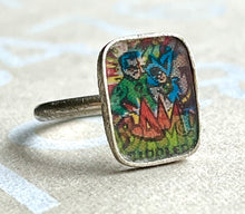 Cargar imagen en el visor de la galería, anillo plata y holograma
