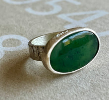 Cargar imagen en el visor de la galería, anillo jade
