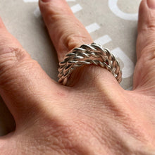 Cargar imagen en el visor de la galería, anillo plata
