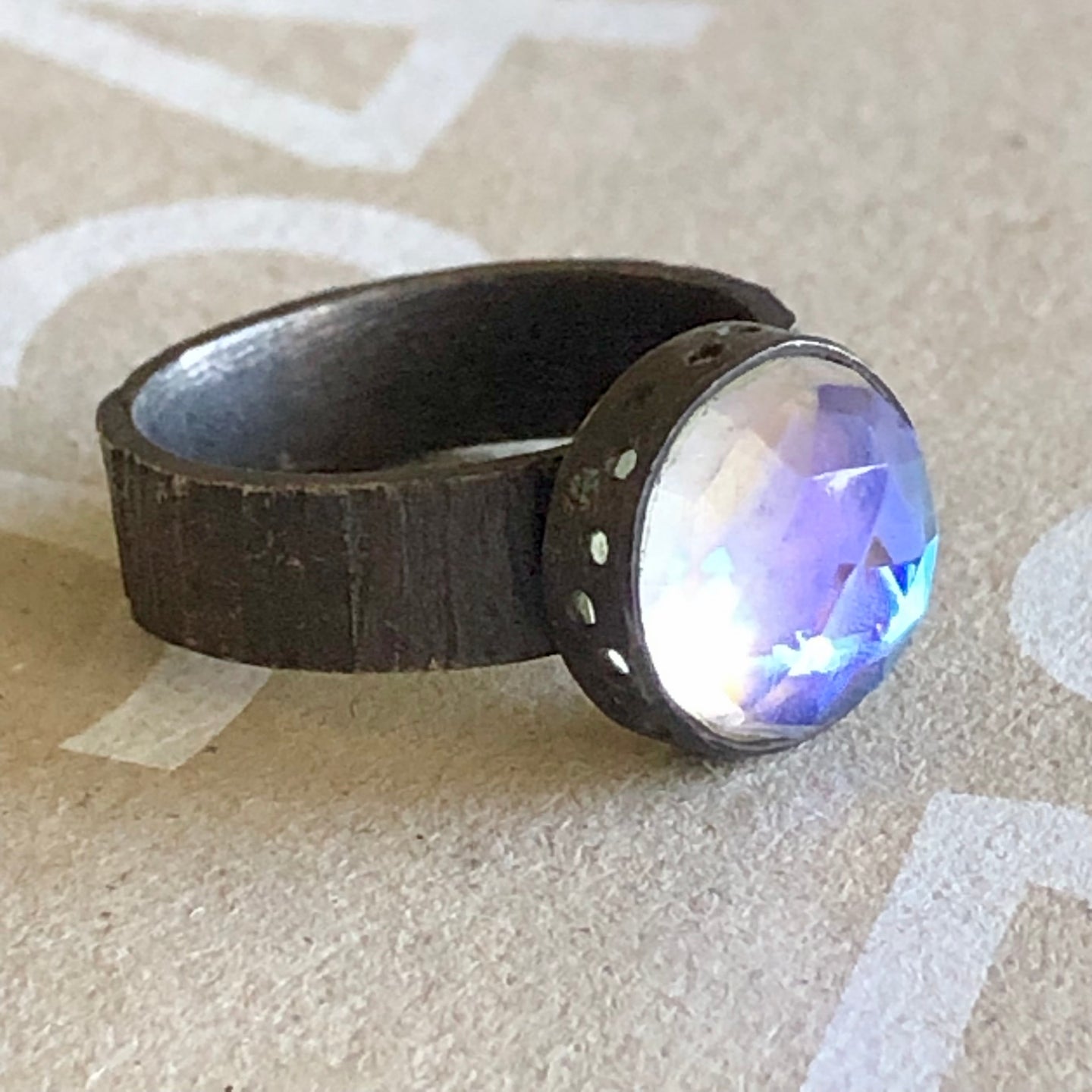 anillo  cuarzo arcoíris