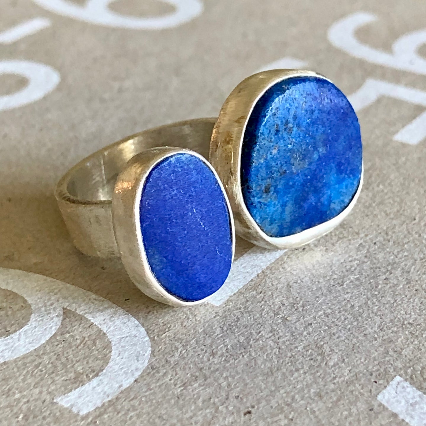 anillo lapislázuli