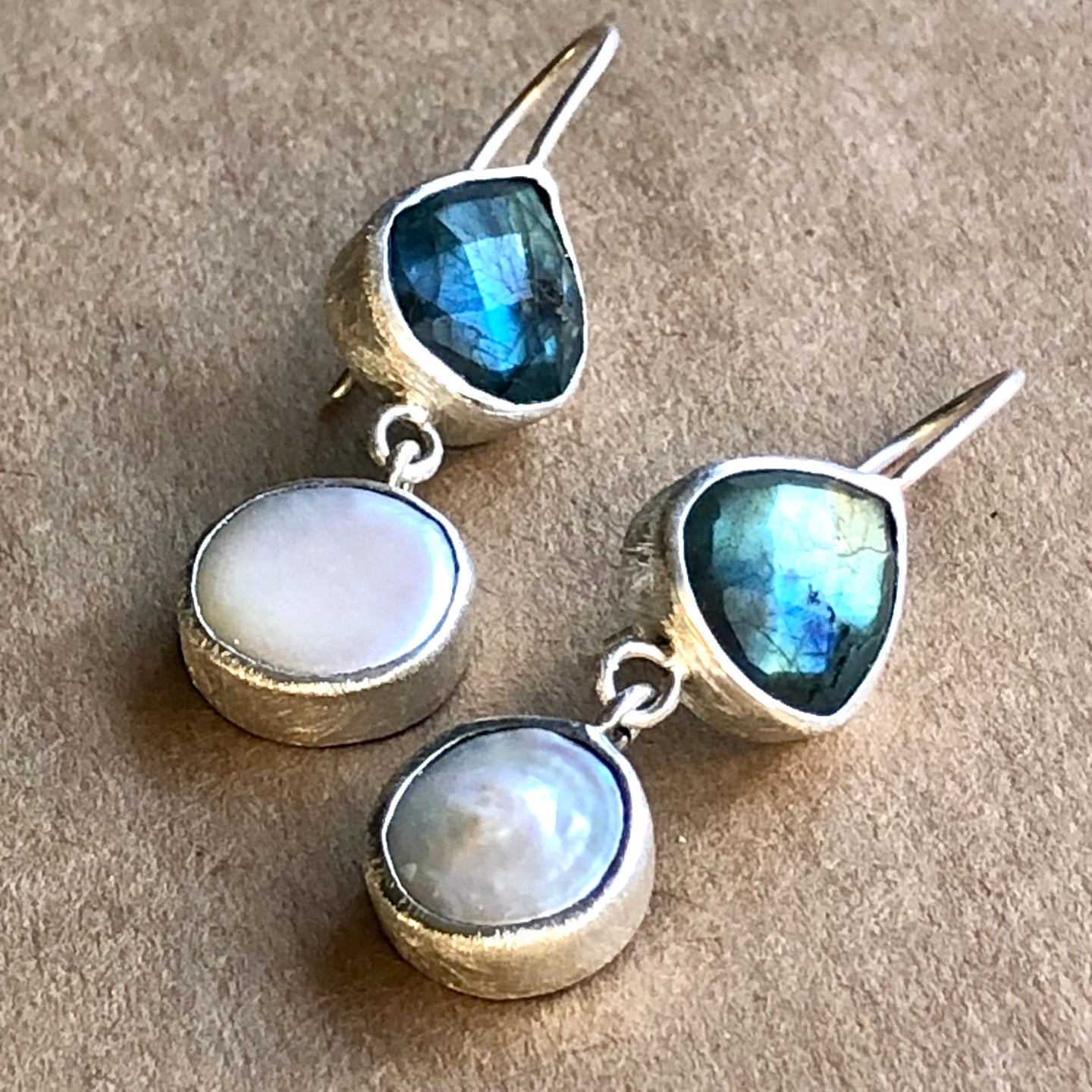 aros labradoritas y perlas
