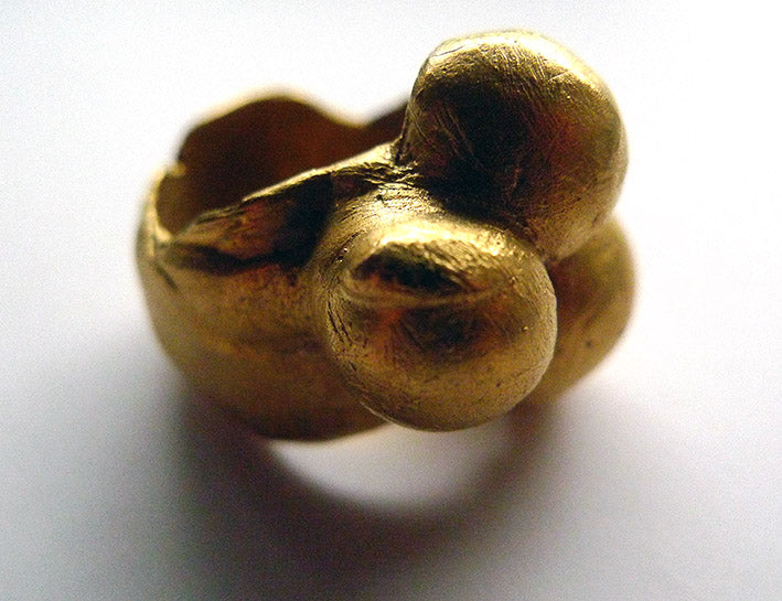 anillo con baño de oro