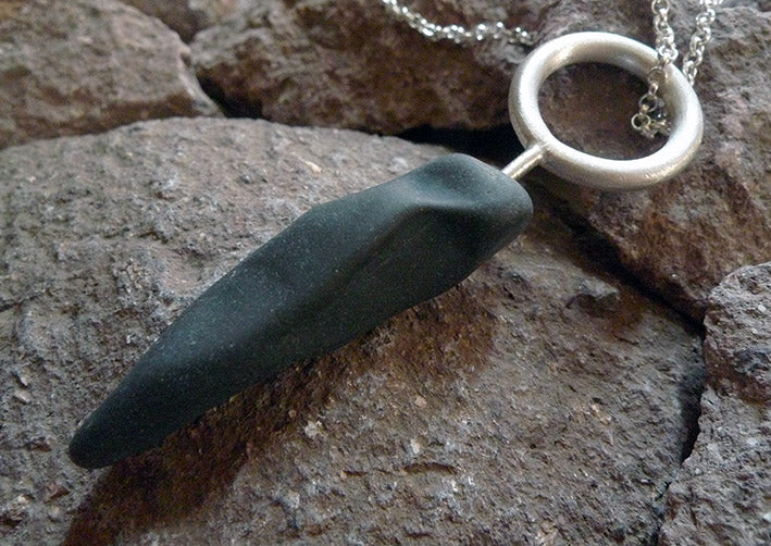 Colgante con piedra patagónica